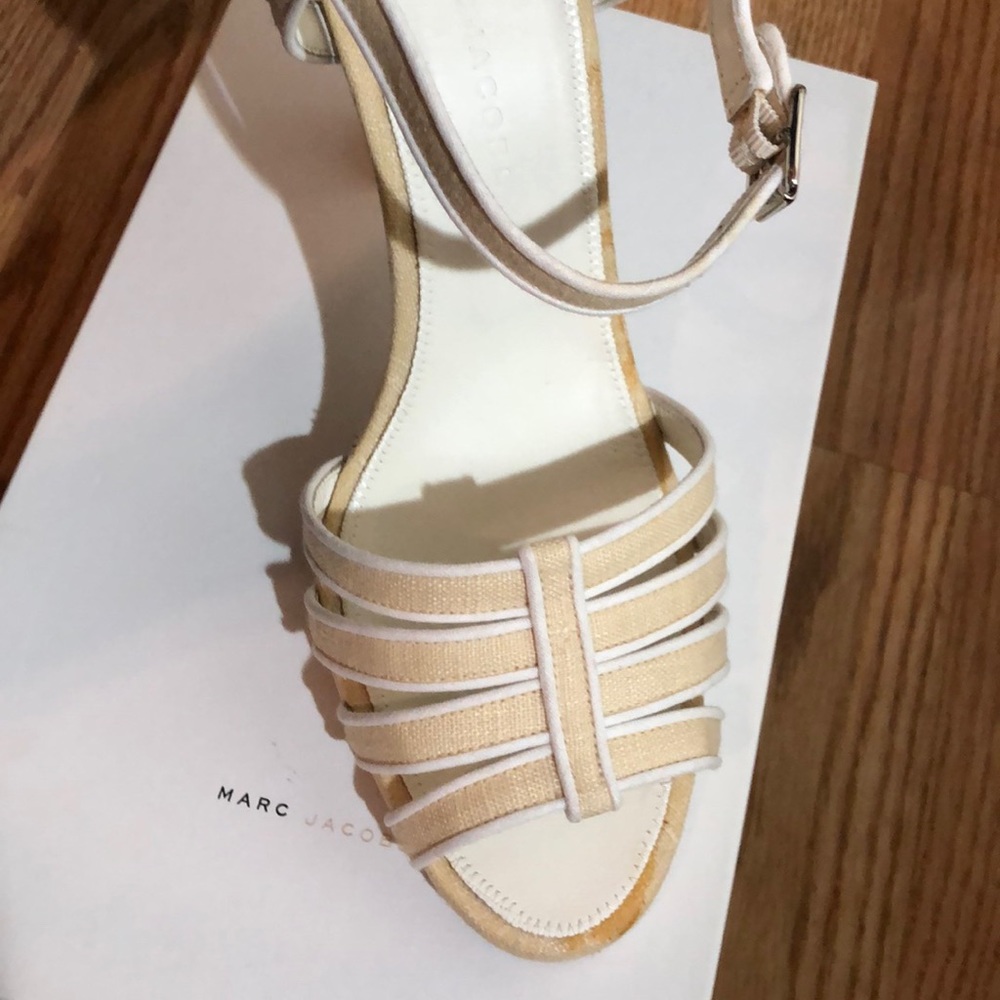 Marc Jacobs sandal heel